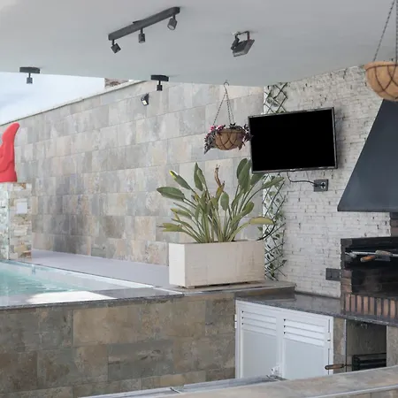 Літній будинок Adan Con Piscina Majestuosa Кадіс